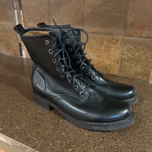 Frye Black Veronica Leather Combat Boots, Biker size 8.5 B - Picture 13 of 16